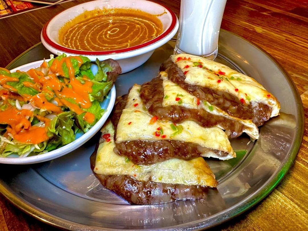 アジアンダイニング　ヤミー （Yummy）