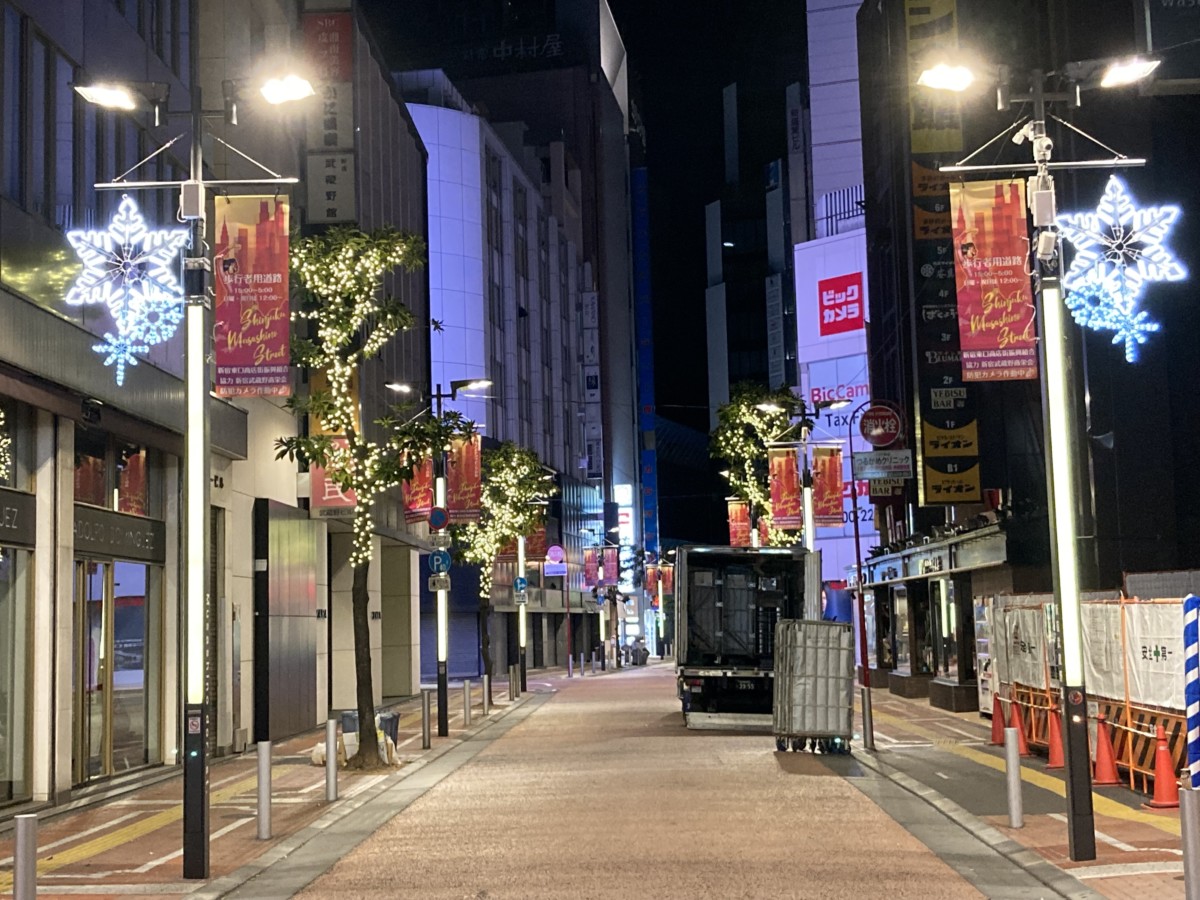 2023新宿東口商店街イルミネーション